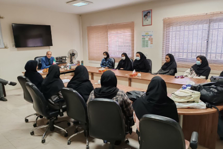  نشست دندانپزشکان و دستیاران دندانپزشکی با مدیر شبکه بهداشت و درمان شهرستان مبارکه